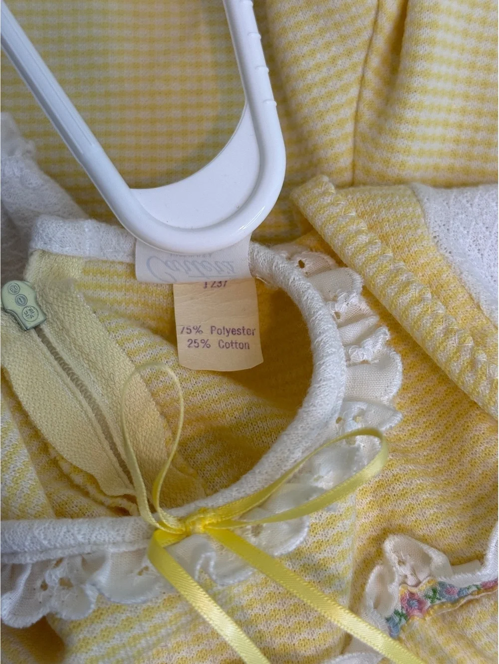 Vintage 70s/80s Carter’s Baby Girl Romper 6M Yellow Gingham Lace Made USA